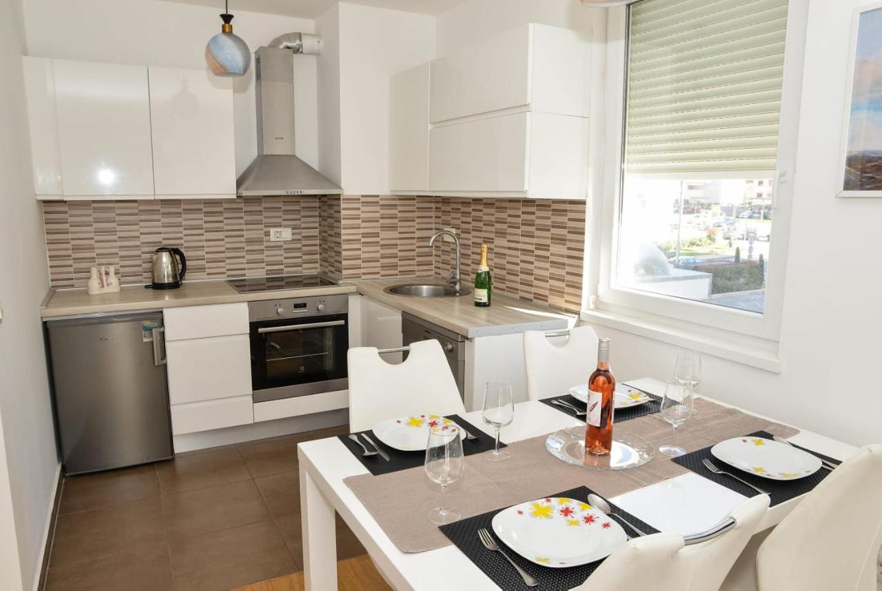 Apartment Leon Sa Privatnim Parkingom زادار المظهر الخارجي الصورة